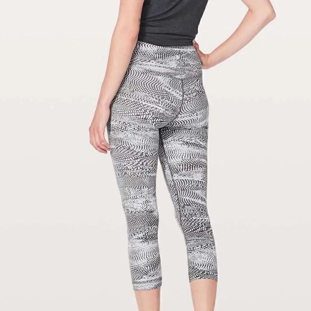 Lululemon Align Crop